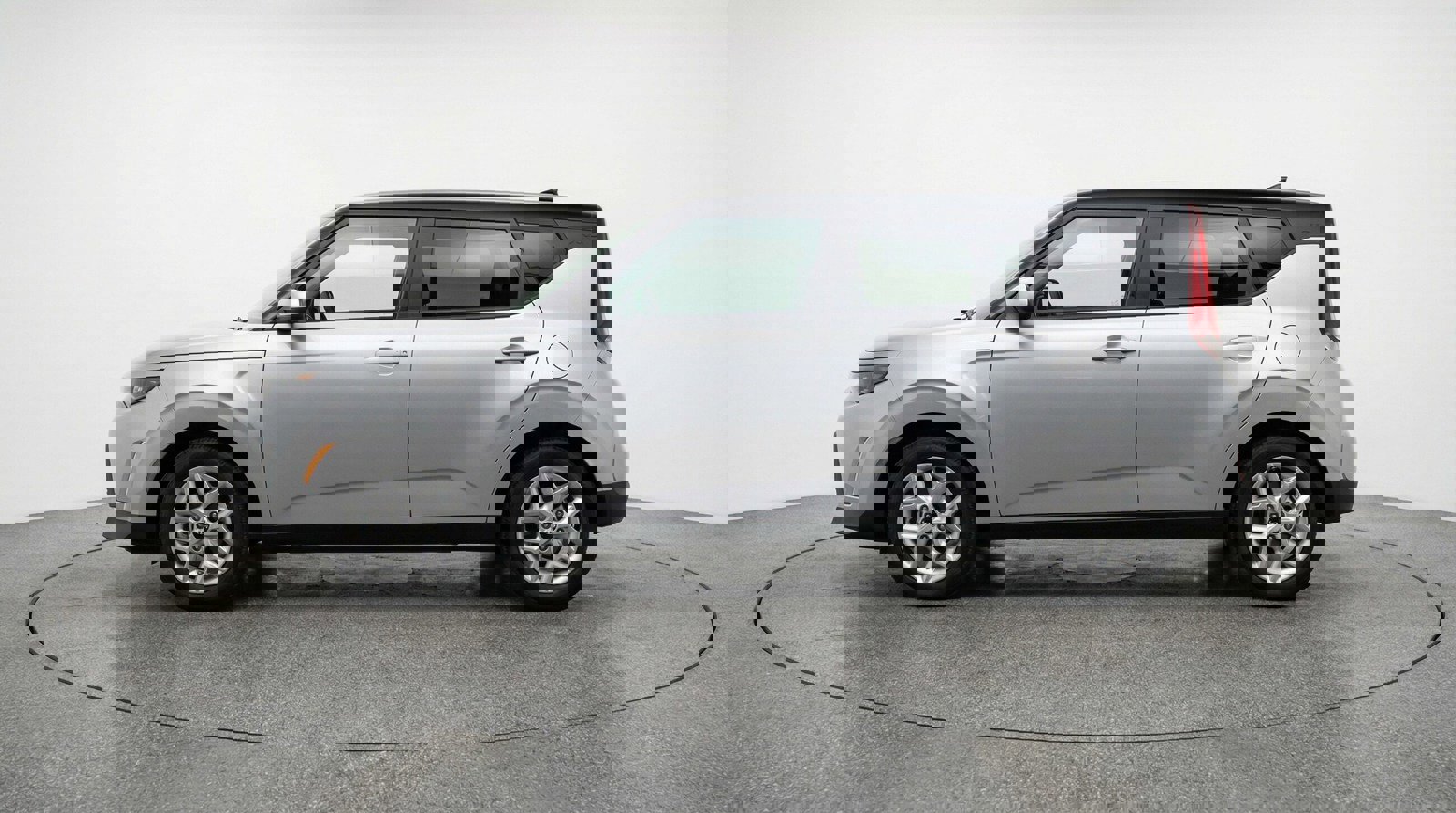 Used 2025 Kia Soul LX w/ LX Technology Package image 4