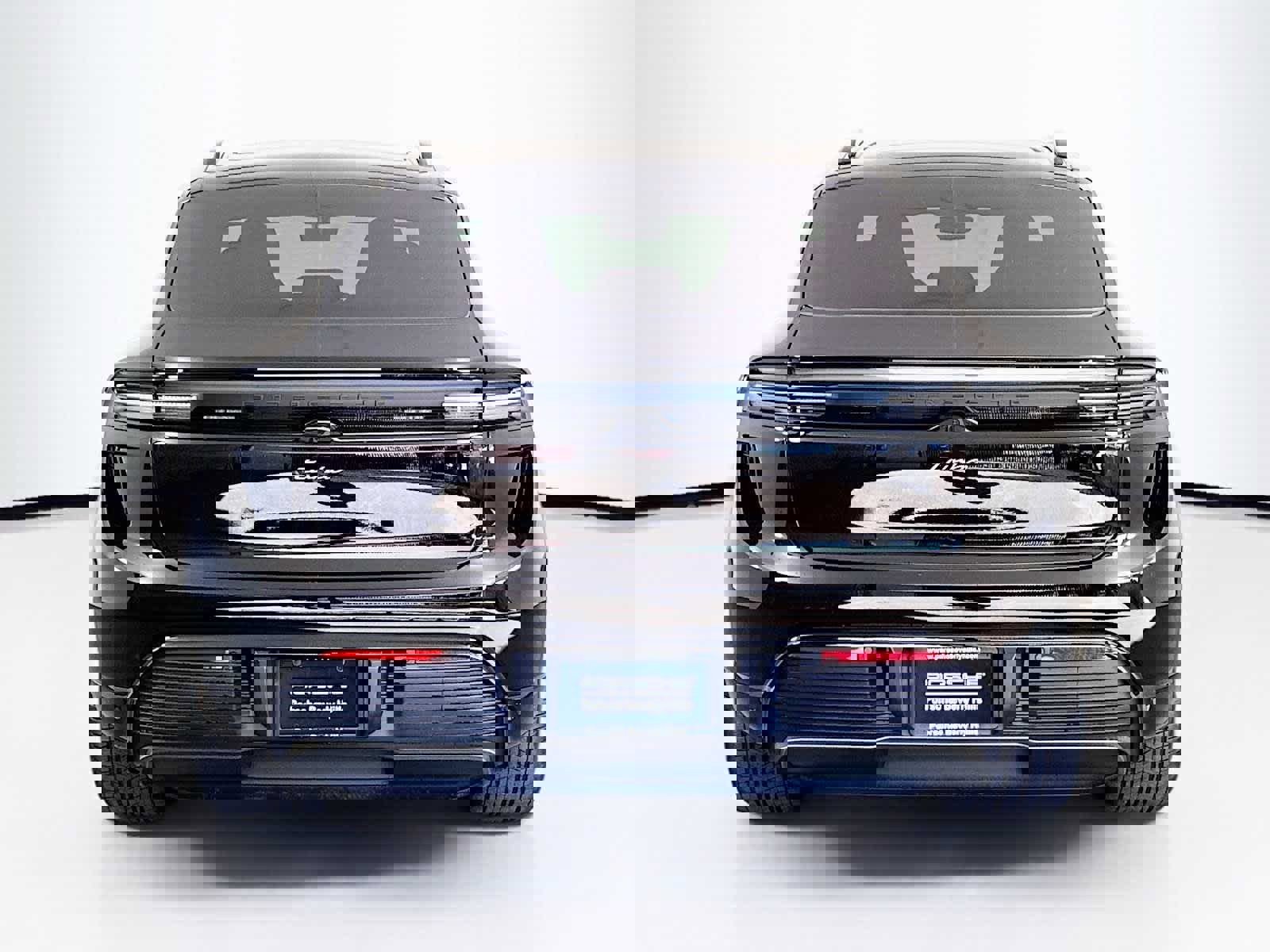 New 2025 Porsche Macan Turbo Electric image 10