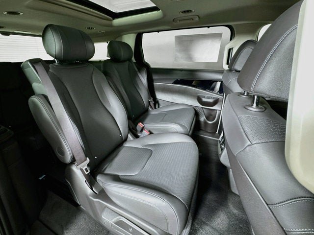 New 2027 Kia Carnival SX Prestige FWD image 31