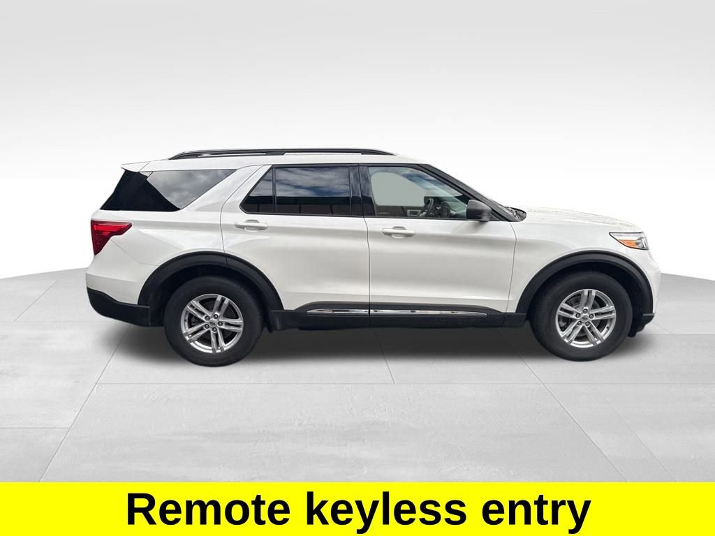 Used 2022 Ford Explorer XLT w/ Equipment Group 202A image 7