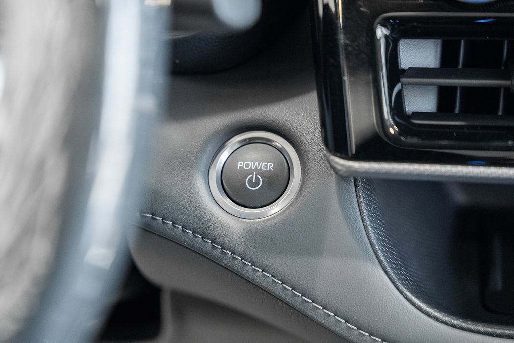 New 2026 Toyota Highlander Platinum image 25