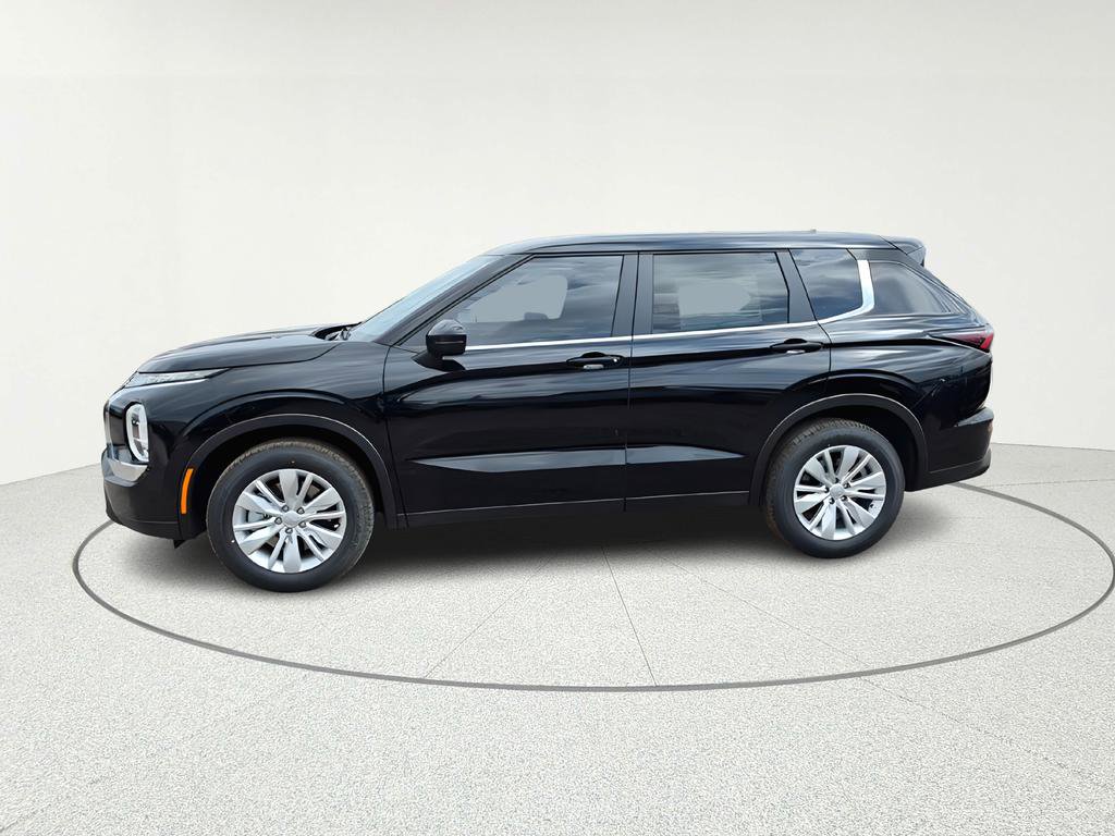 New 2026 Mitsubishi Outlander ES image 3