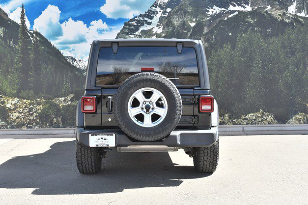 Used 2019 Jeep Wrangler Sport image 10