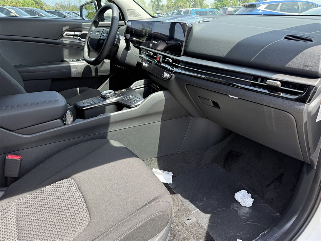 New 2026 Kia Sportage S image 13