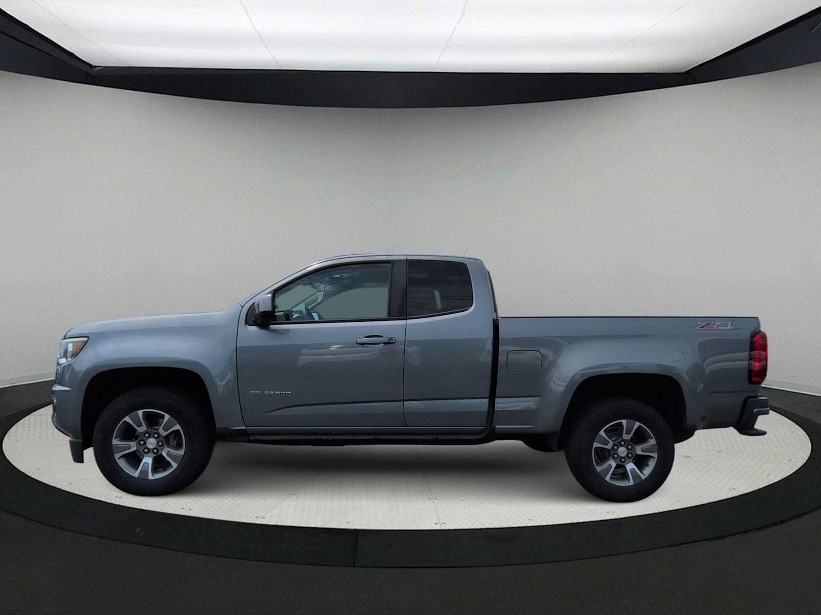 Used 2018 Chevrolet Colorado Z71 AWD/4WD image 5