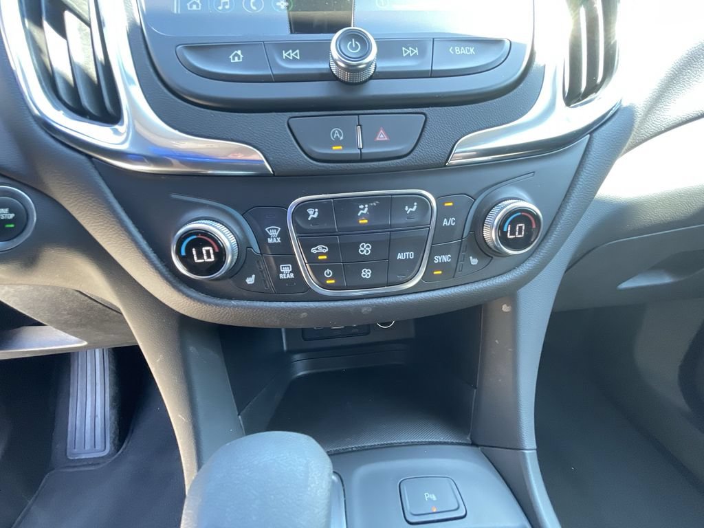 Certified 2024 Chevrolet Equinox LT FWD image 35