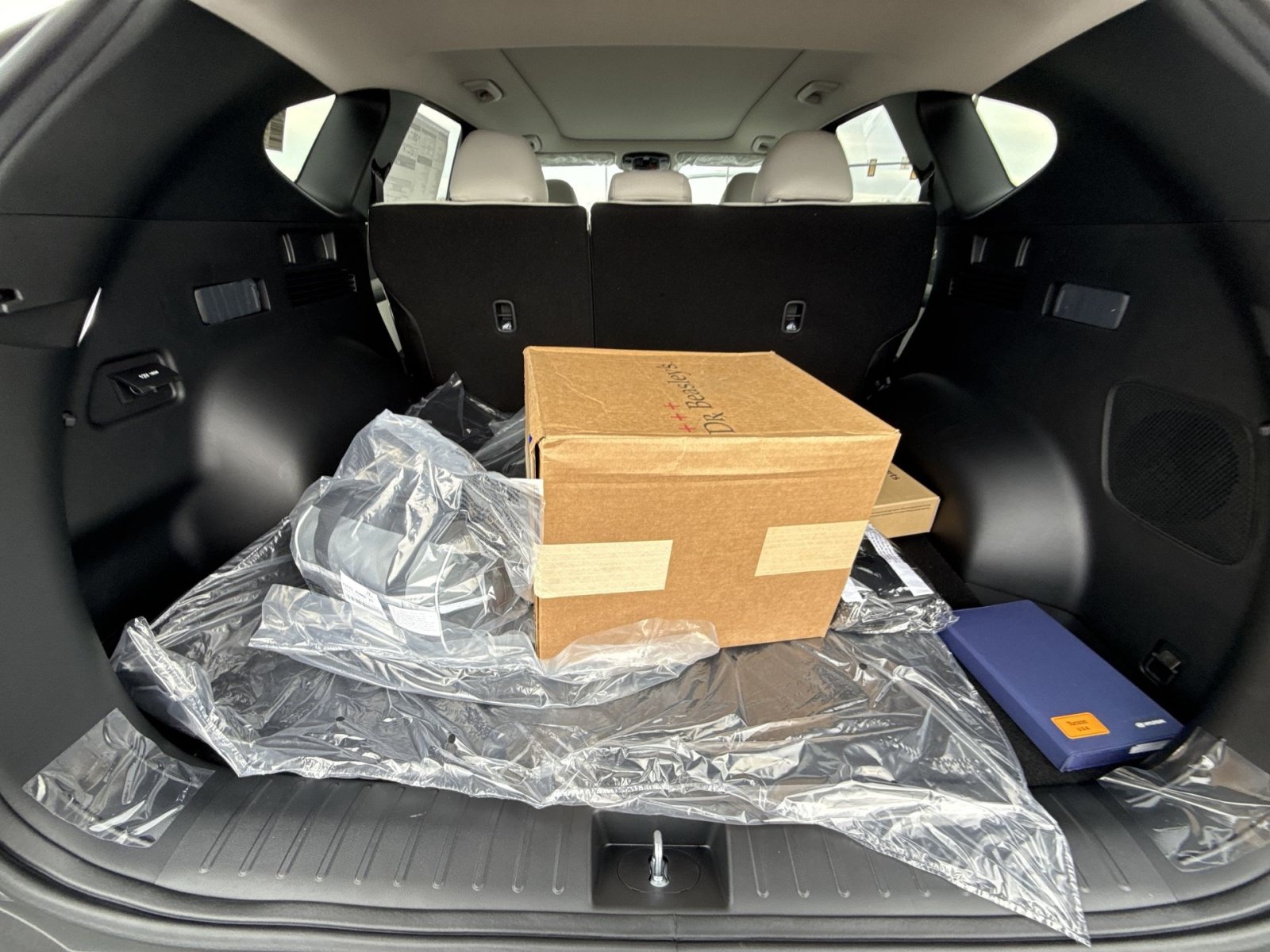 New 2026 Hyundai Tucson Limited FWD image 26