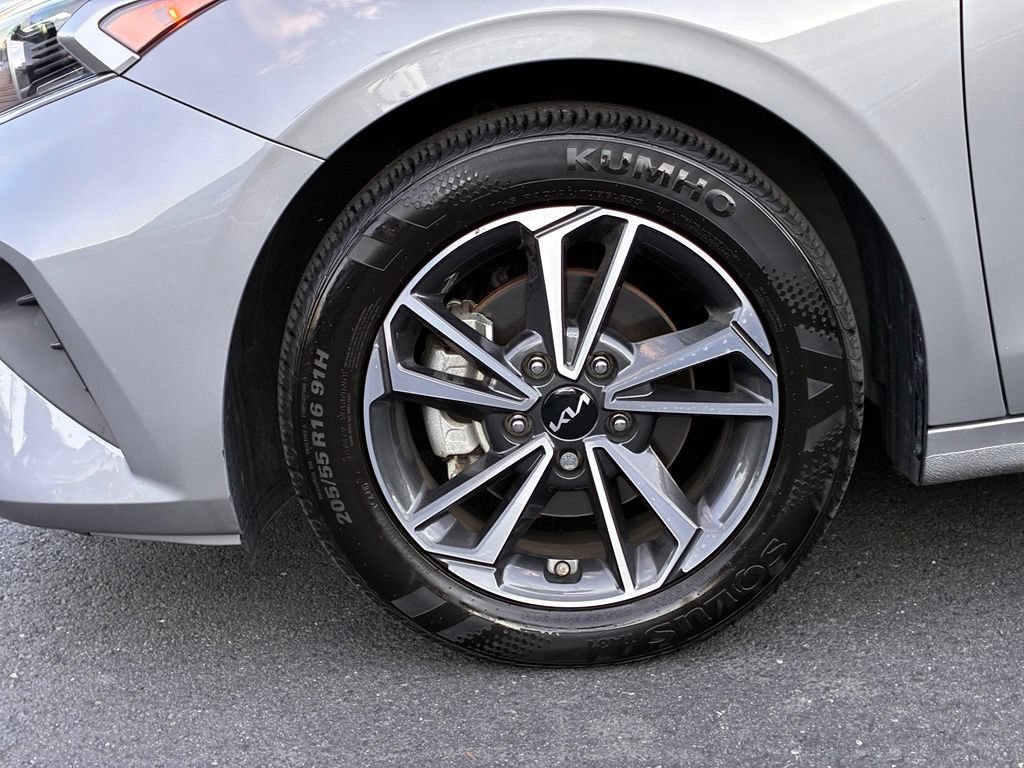 Used 2023 Kia Forte LXS w/ LXS Technology Package FWD image 48