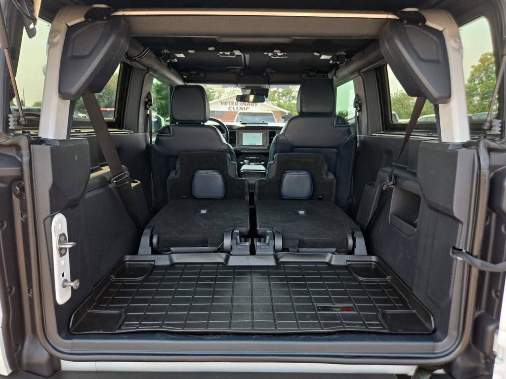 Used 2021 Ford Bronco Outer Banks w/ Sasquatch Package AWD/4WD image 18
