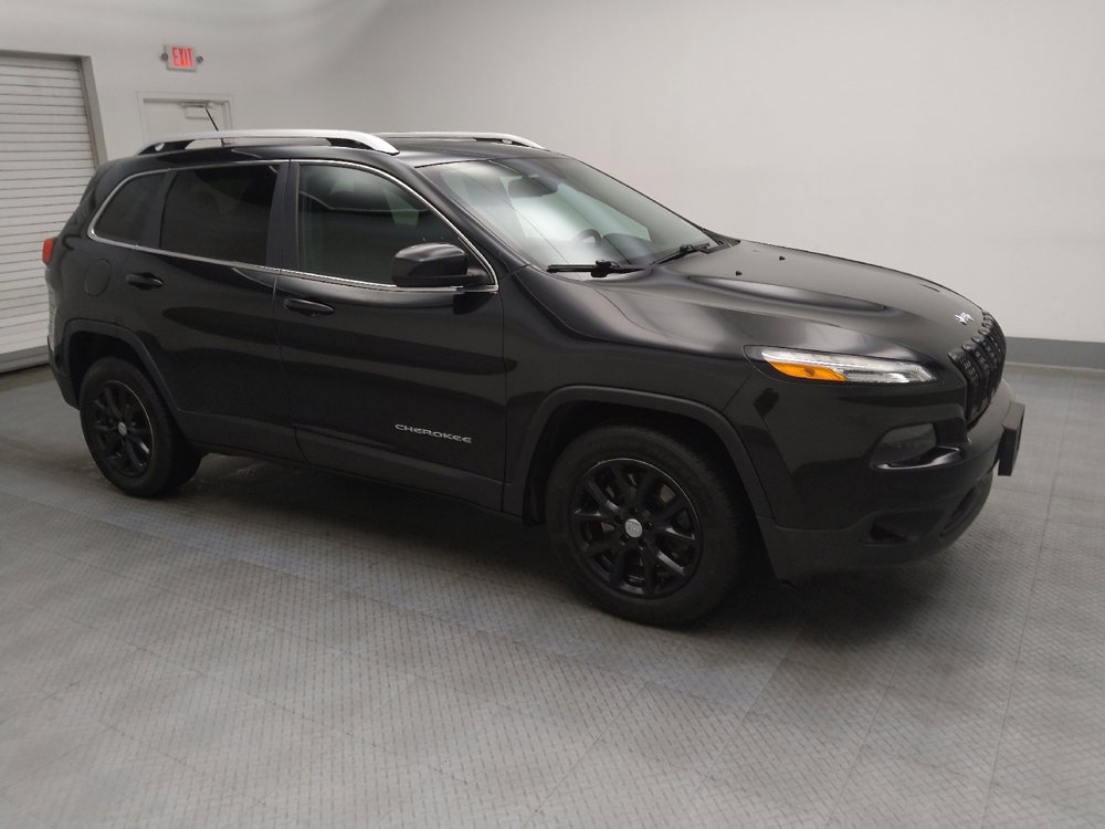 Used 2016 Jeep Cherokee Latitude w/ Cold Weather Group image 11