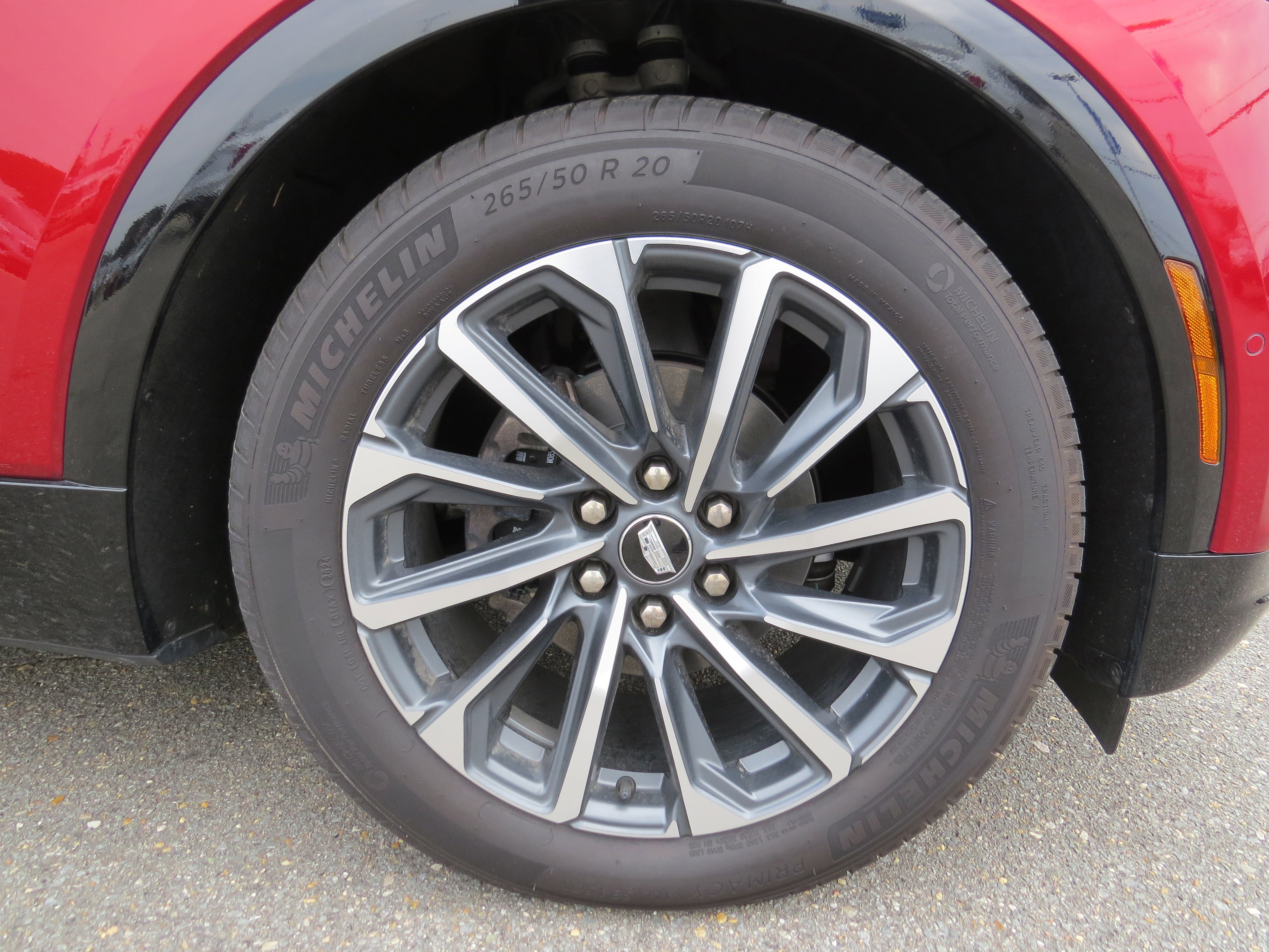 New 2025 Cadillac Lyriq Sport image 10