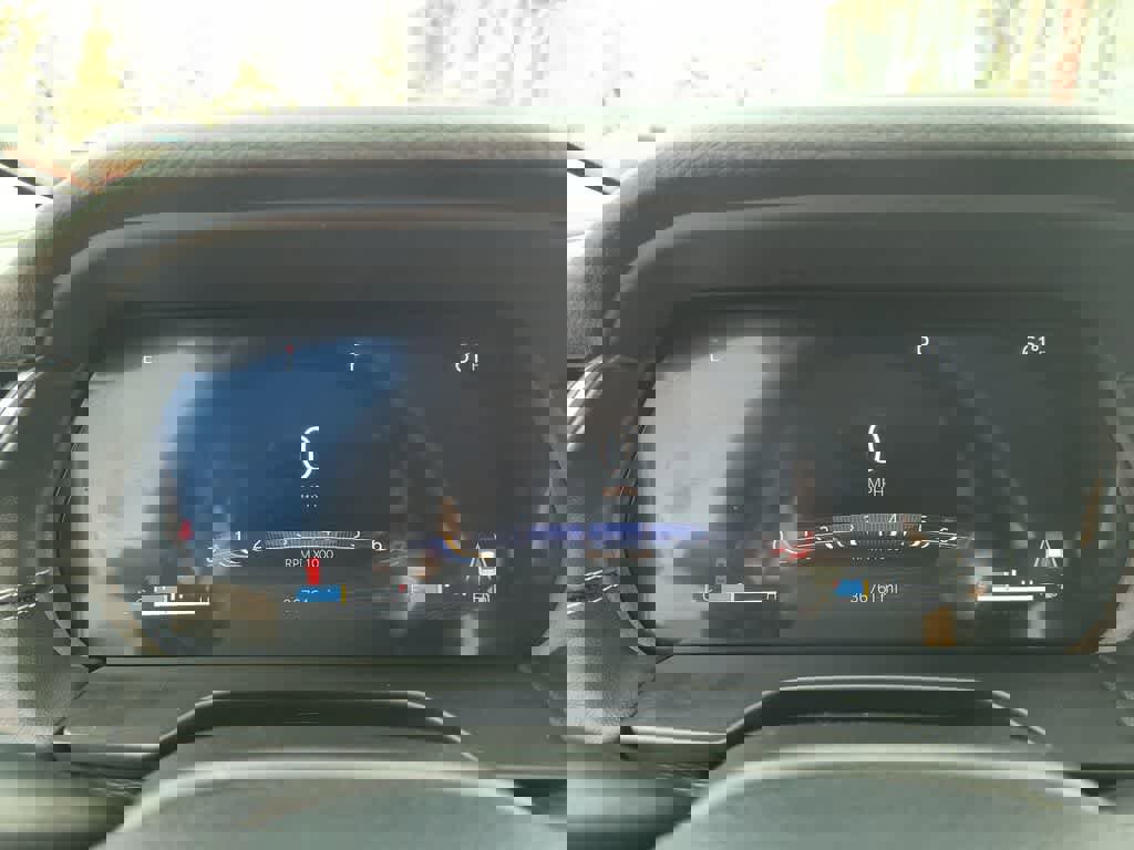 Used 2023 Jeep Grand Cherokee Laredo image 15