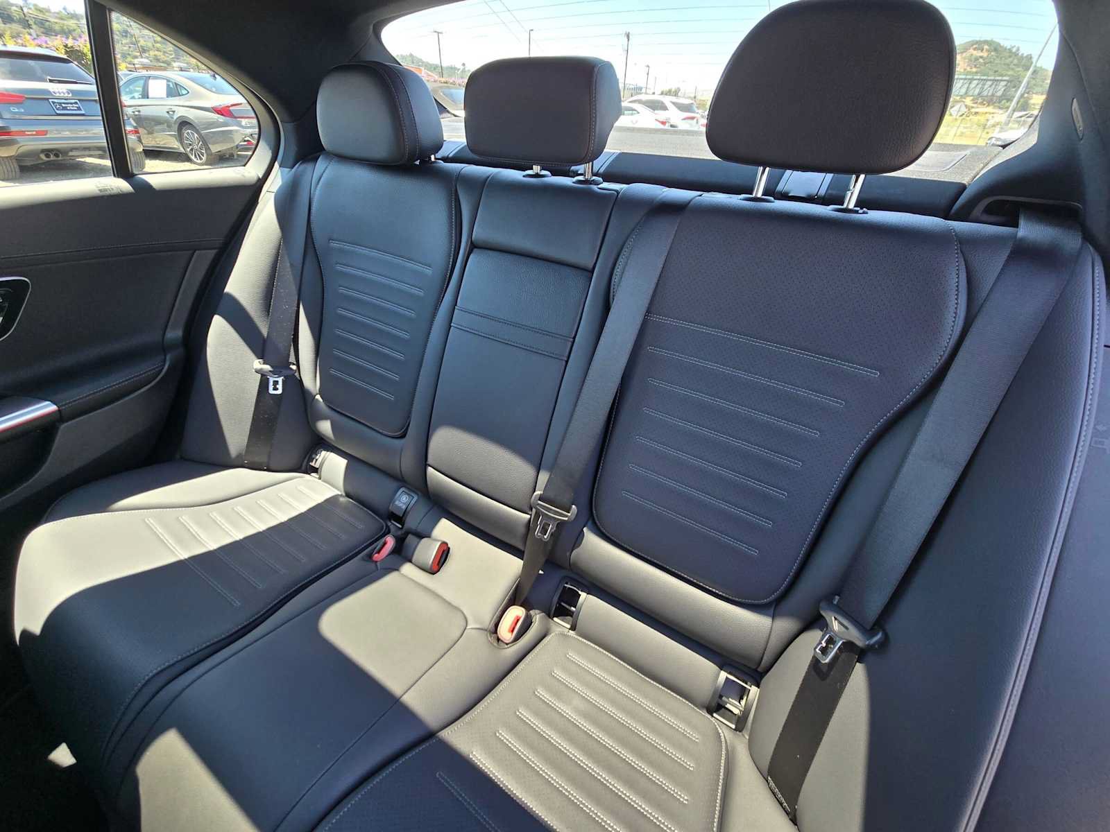 Used 2024 Mercedes-Benz C 300 Sedan image 17