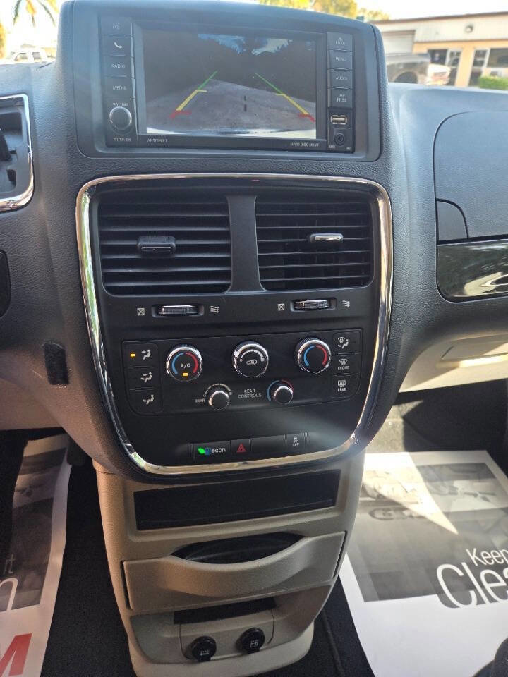 Used 2017 Dodge Grand Caravan SE w/ Power Window Group image 11