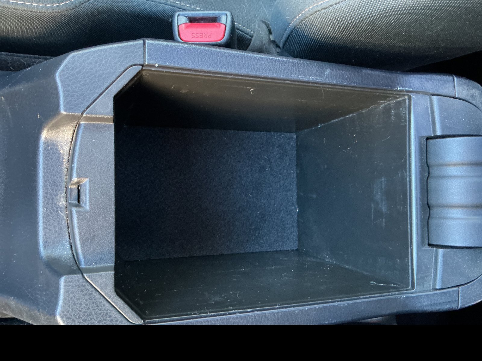 Used 2015 Toyota RAV4 XLE AWD/4WD image 26