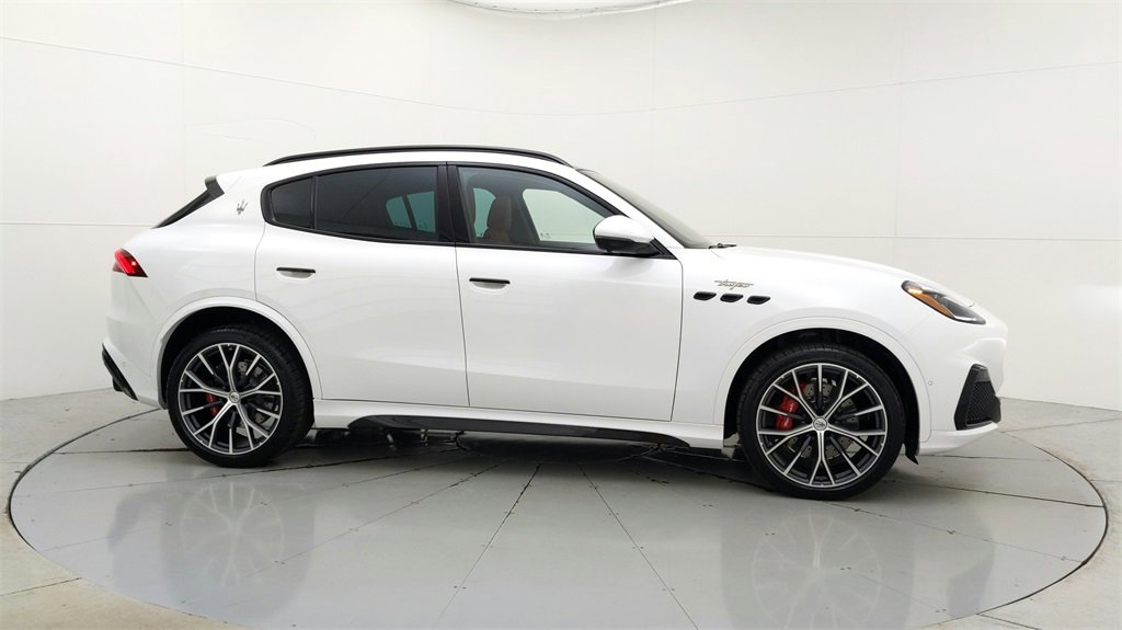 New 2024 Maserati Grecale Trofeo image 8