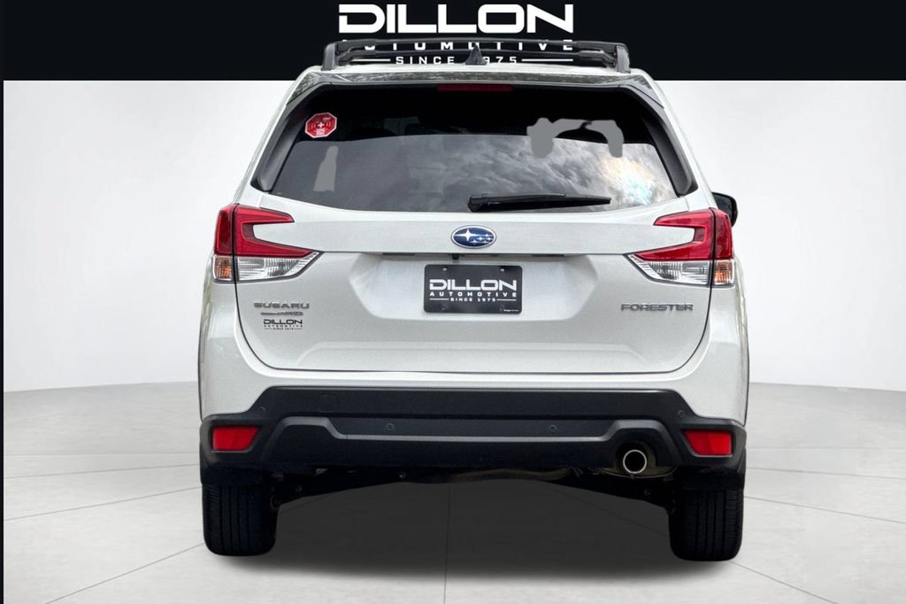 Used 2024 Subaru Forester Limited AWD/4WD image 5