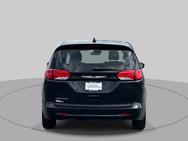 Used 2023 Chrysler Voyager LX FWD image 5