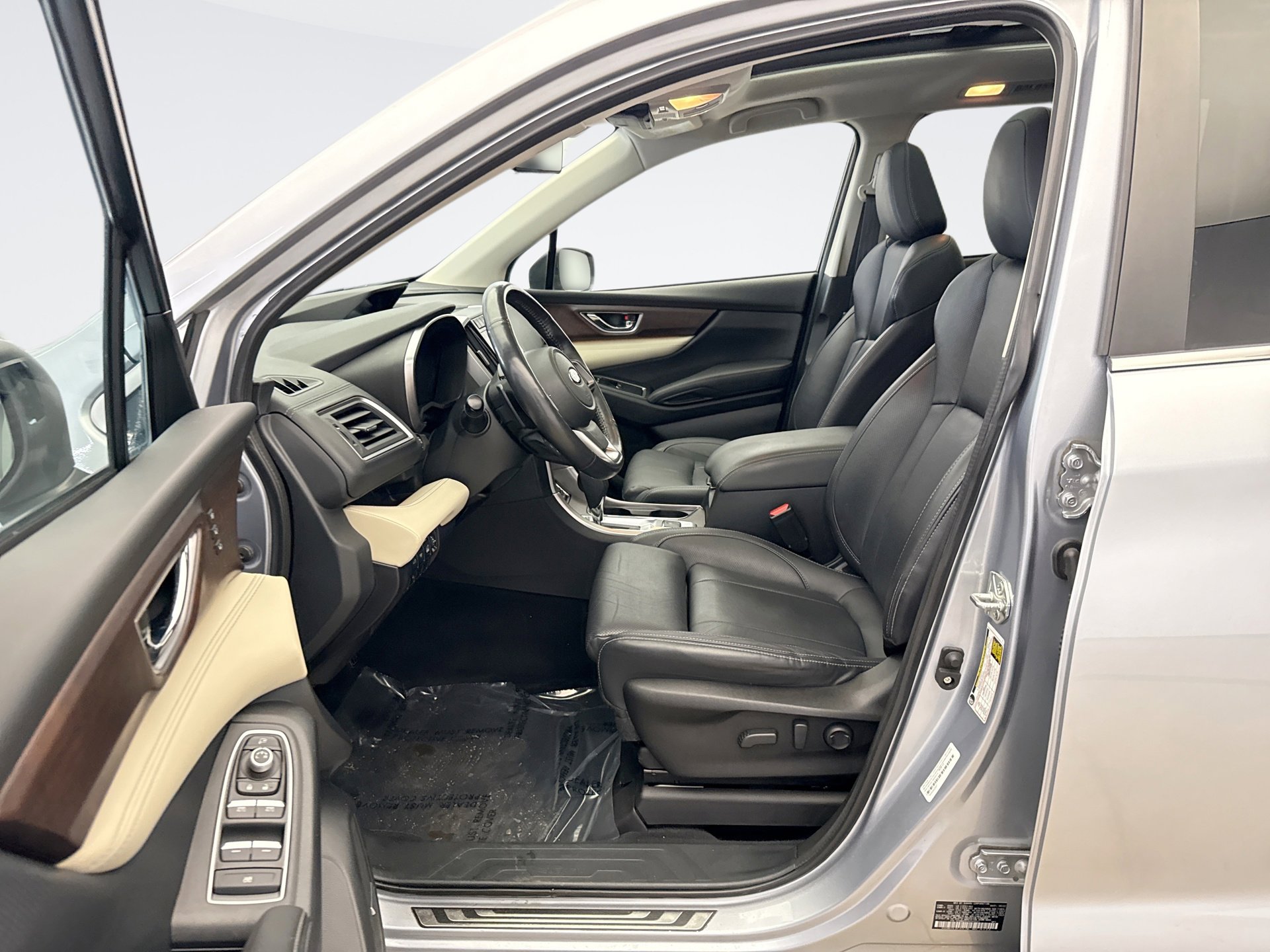 Used 2022 Subaru Ascent Touring image 10