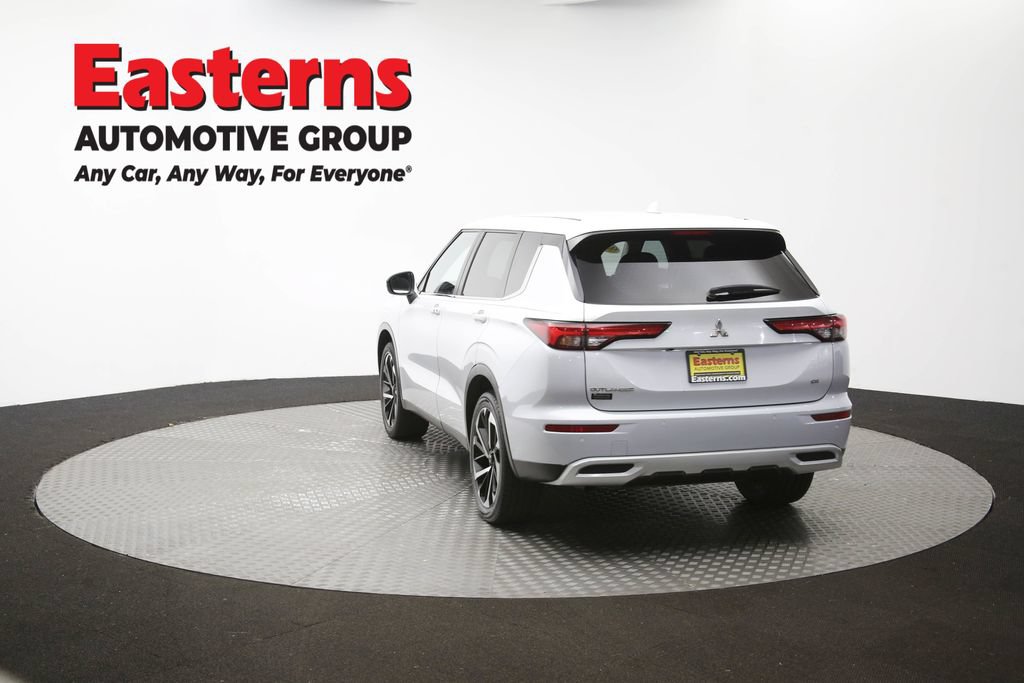 Used 2024 Mitsubishi Outlander SE AWD/4WD image 65