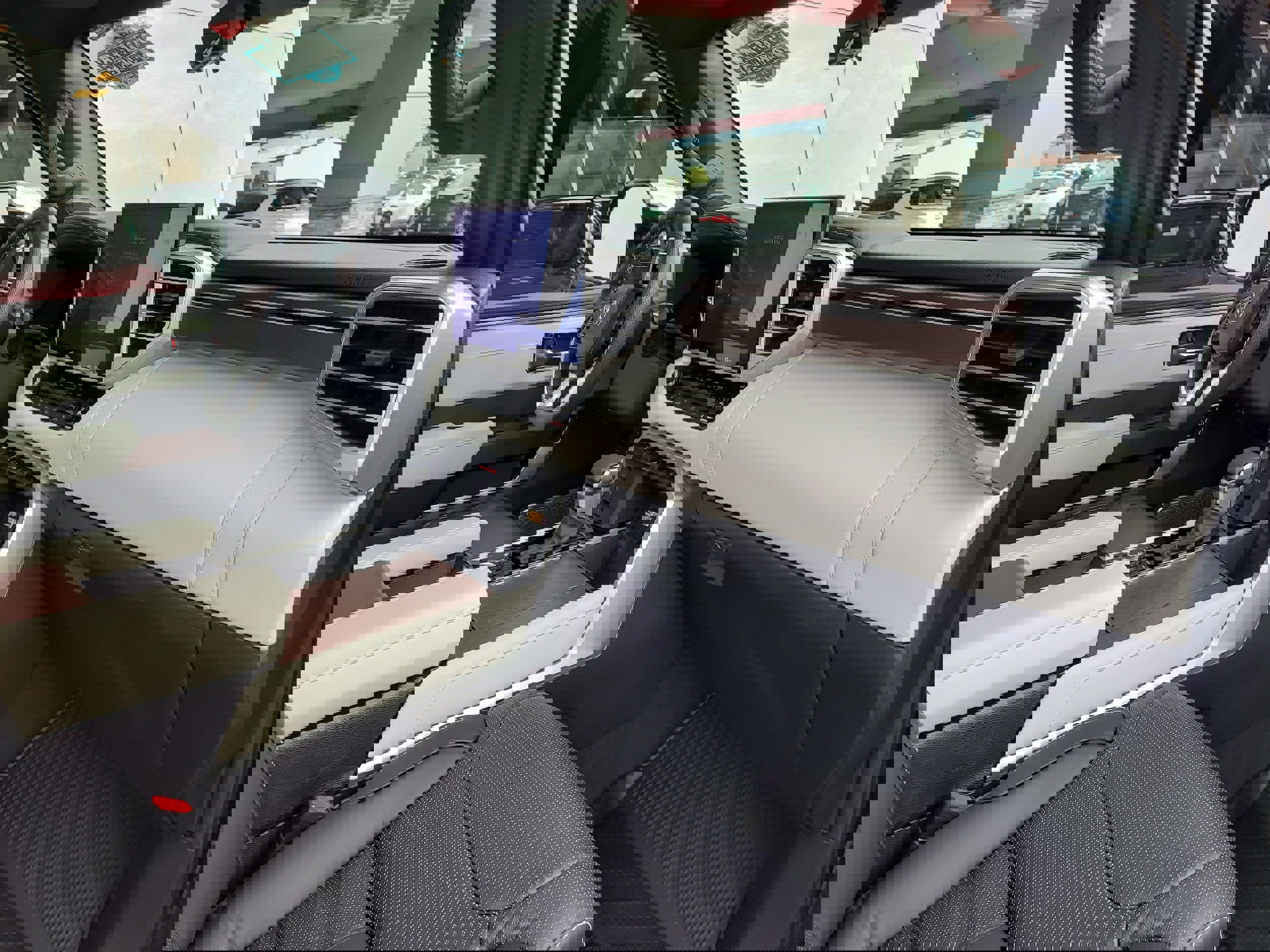 Used 2024 Toyota Sequoia Capstone image 19