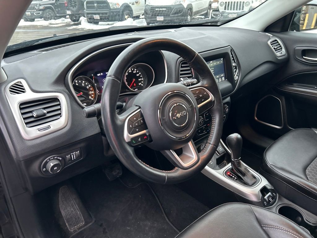 Used 2020 Jeep Compass Latitude image 30