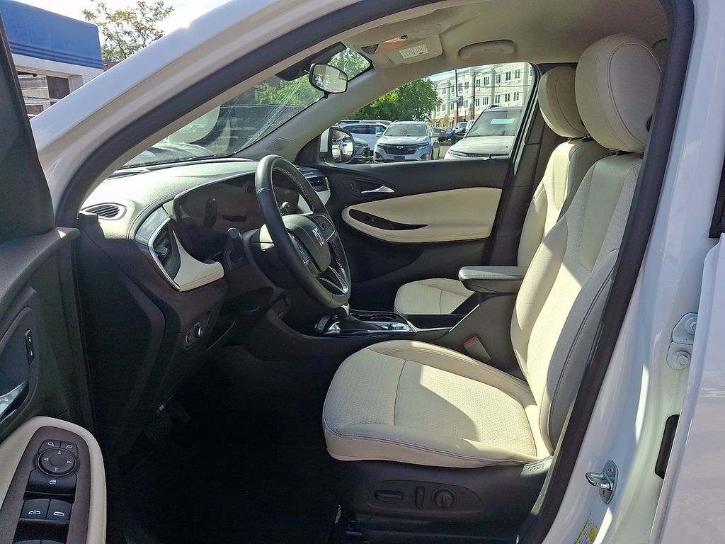 Certified 2024 Buick Encore GX Preferred w/ Comfort Package AWD/4WD image 13