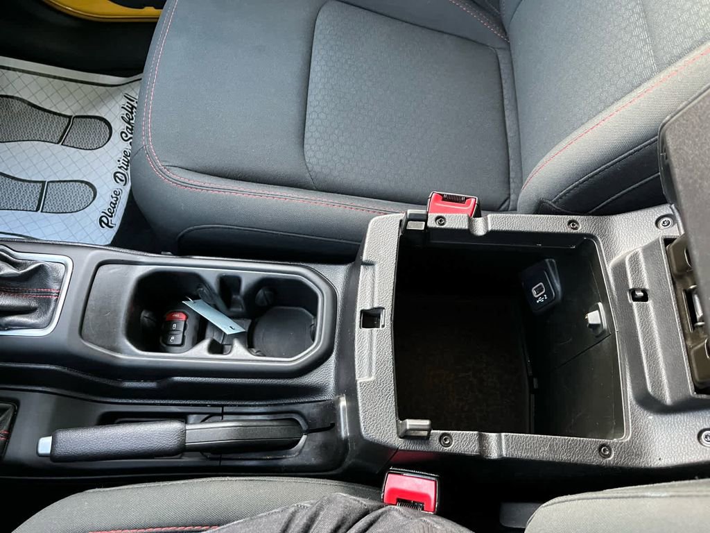 Used 2019 Jeep Wrangler Unlimited Rubicon image 33