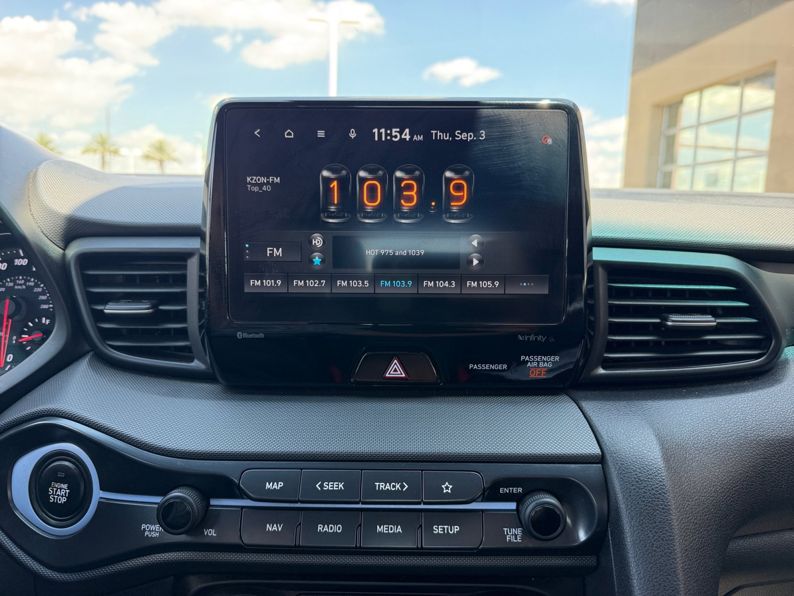 Certified 2021 Hyundai Veloster N FWD image 12