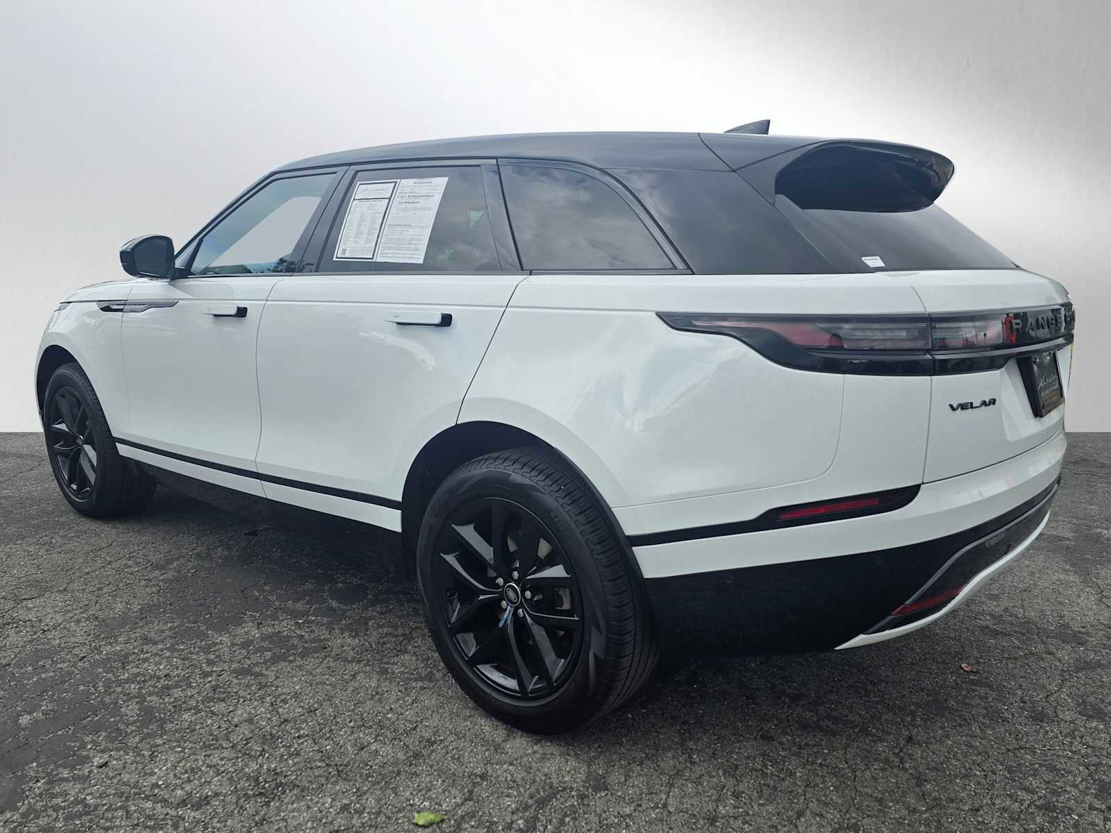 Used 2026 Land Rover Range Rover Velar Dynamic SE AWD/4WD image 5