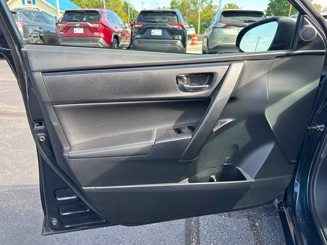 Used 2018 Toyota Corolla SE FWD image 13