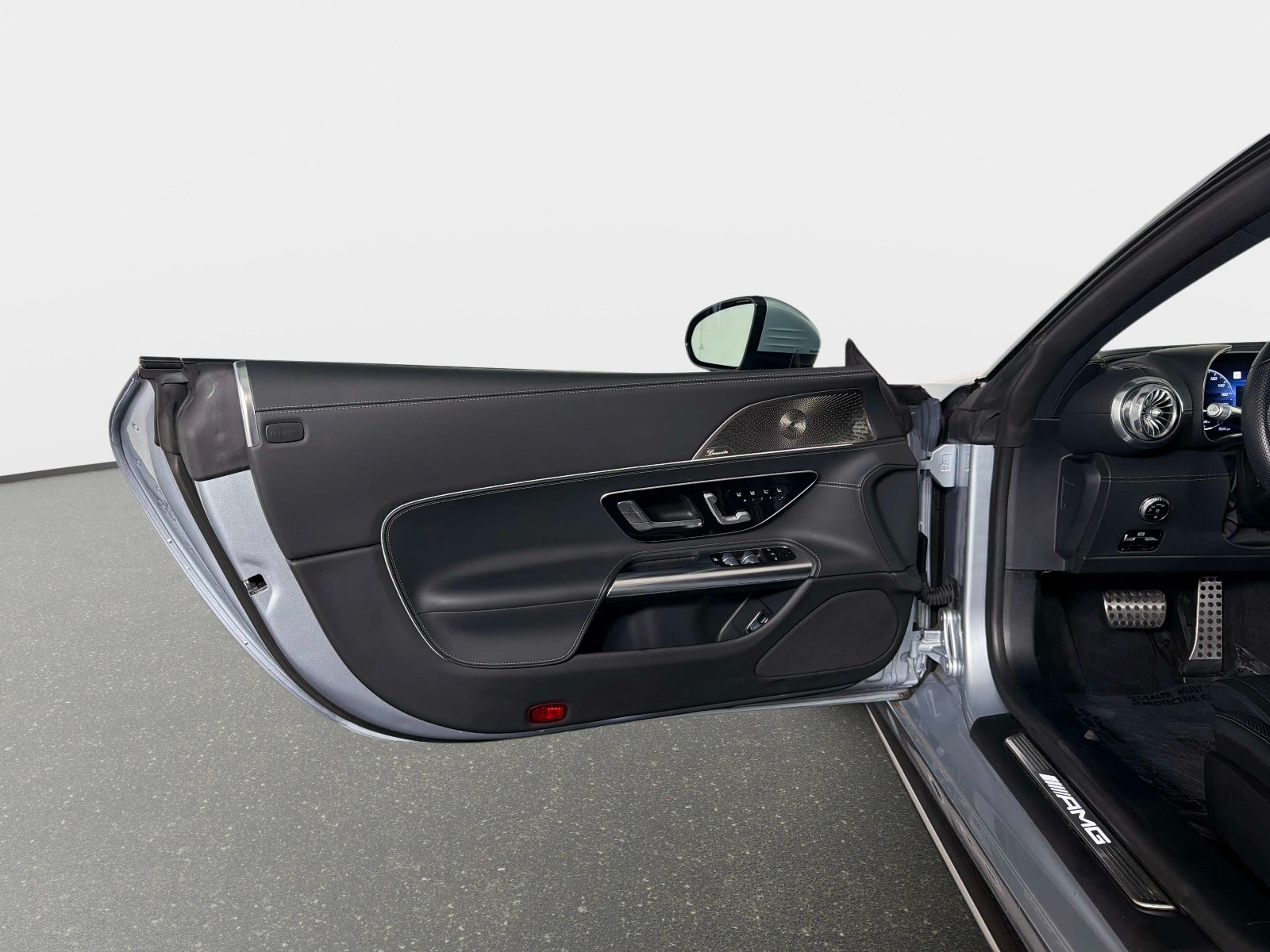 Used 2022 Mercedes-Benz SL 55 AMG 4MATIC image 27