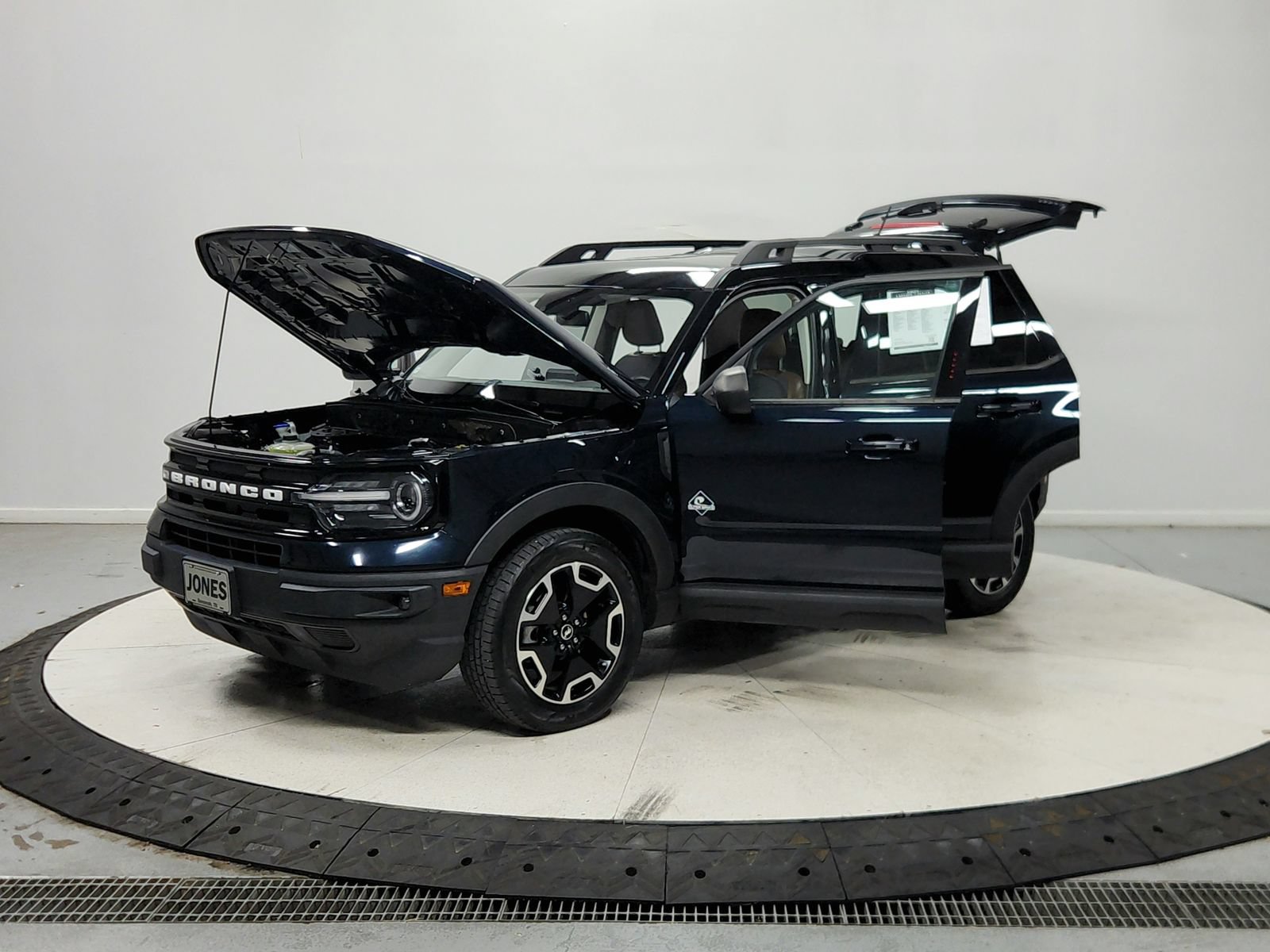 Used 2022 Ford Bronco Sport Outer Banks AWD/4WD image 12