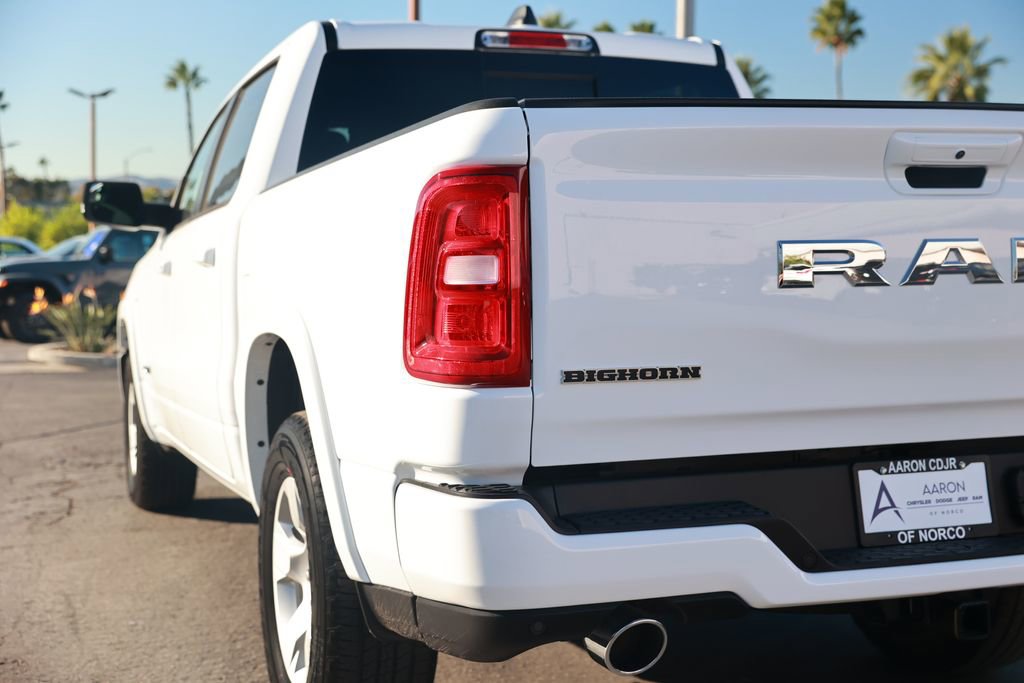 New 2026 RAM 1500 4x4 Crew Cab image 9