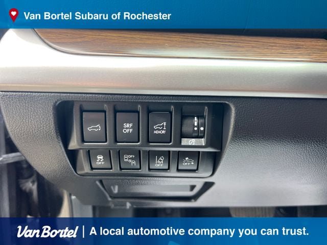 Used 2017 Subaru Outback 2.5i Touring AWD/4WD image 17