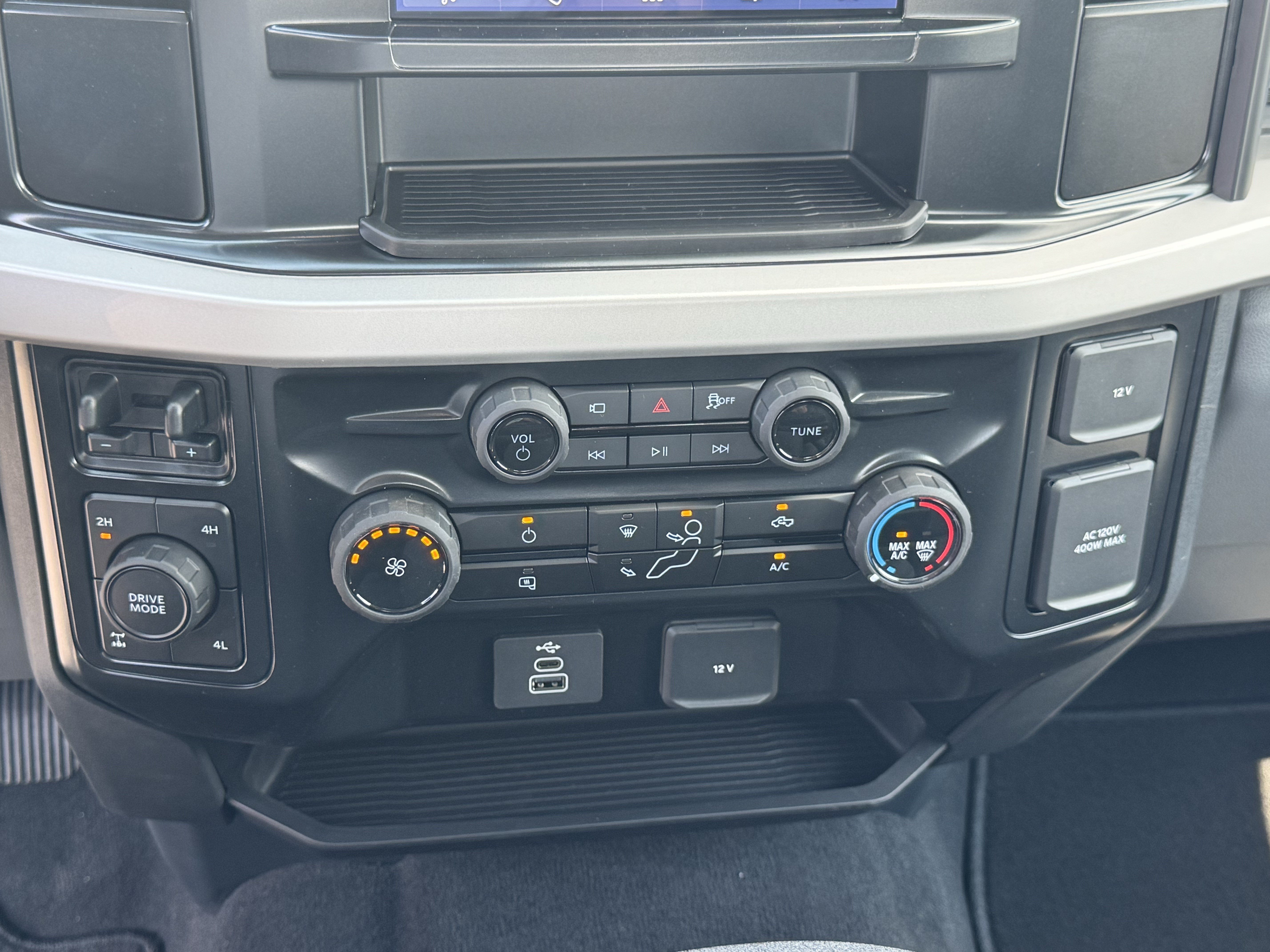 New 2027 Ford F250 XL w/ STX Appearance Package AWD/4WD image 28