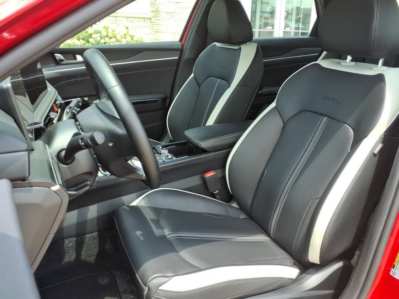 Used 2025 Kia K5 GT-Line AWD/4WD image 17