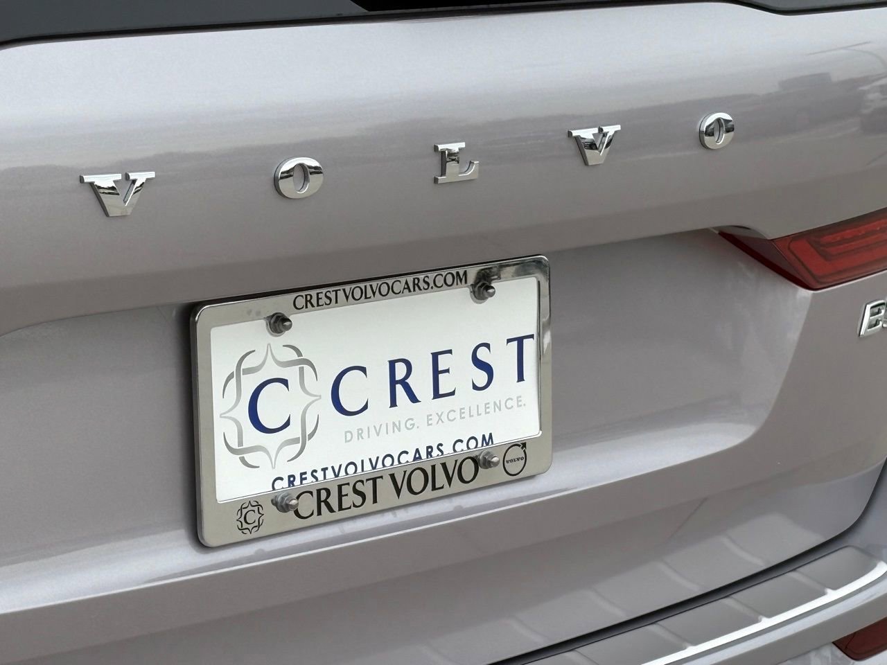 New 2026 Volvo XC60 B5 Plus w/ Protection Package Premier image 6