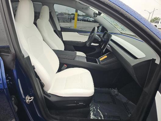 Used 2026 Tesla Model Y Long Range RWD image 9