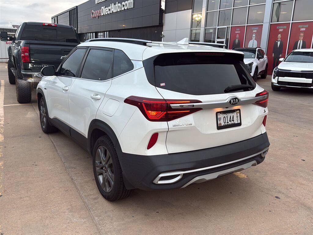 Used 2021 Kia Seltos S AWD/4WD image 5
