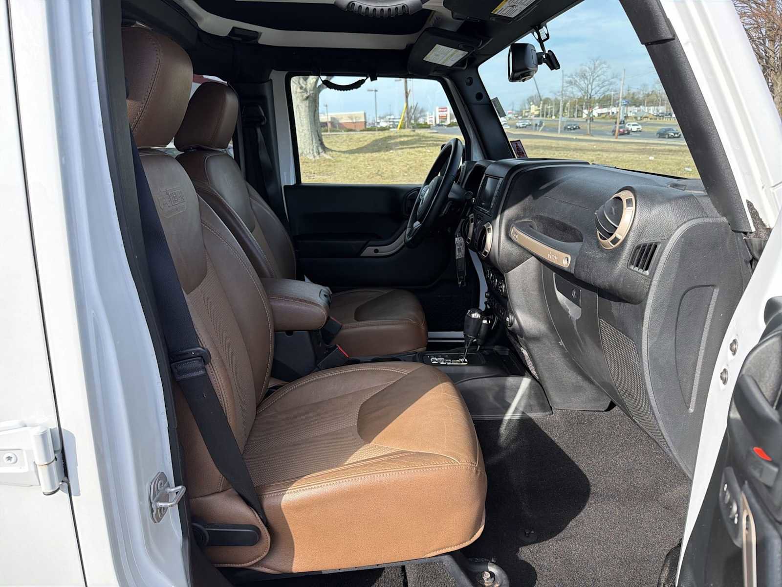 Used 2017 Jeep Wrangler 75th Anniversary image 15