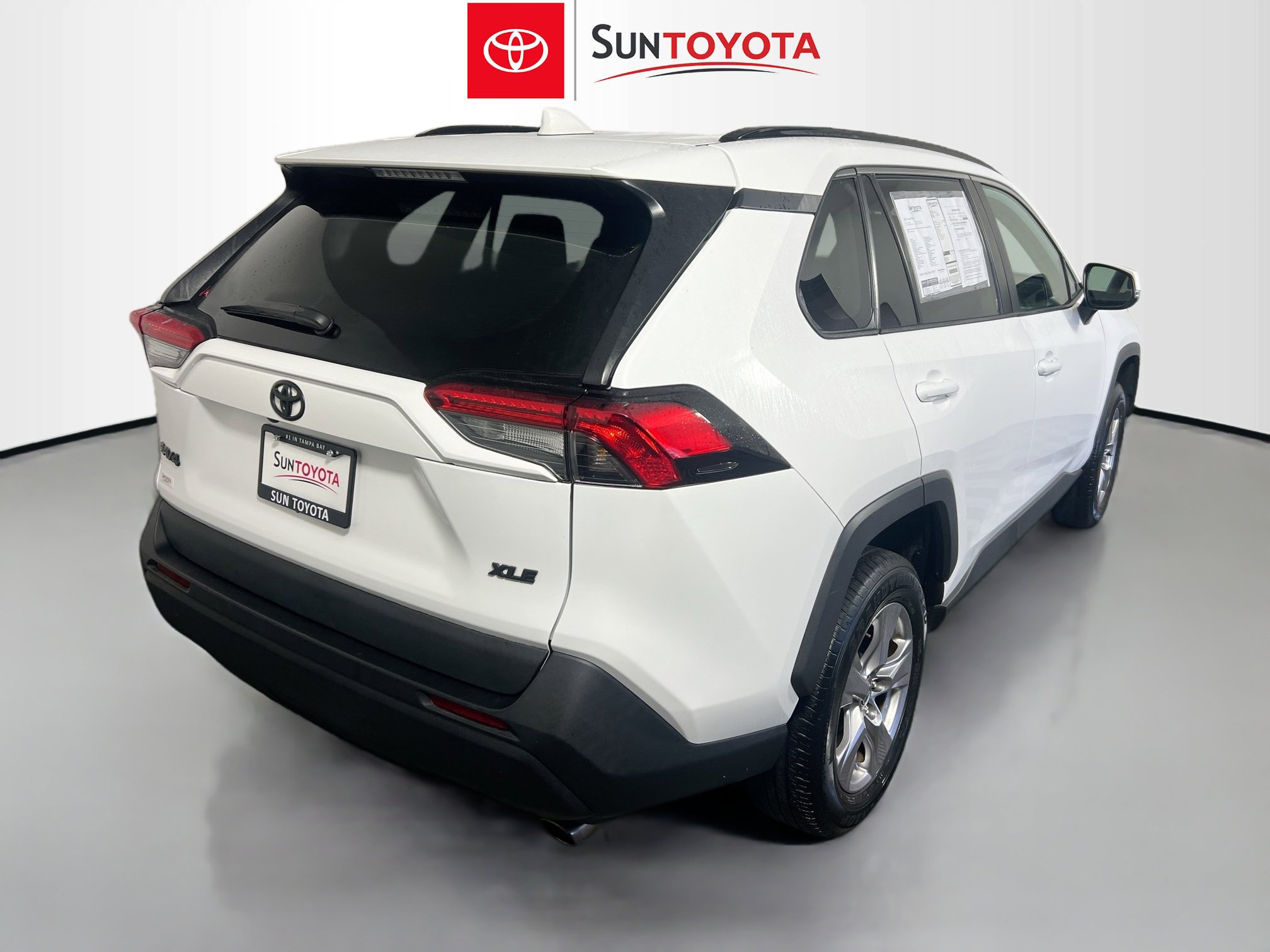 Used 2023 Toyota RAV4 XLE image 4