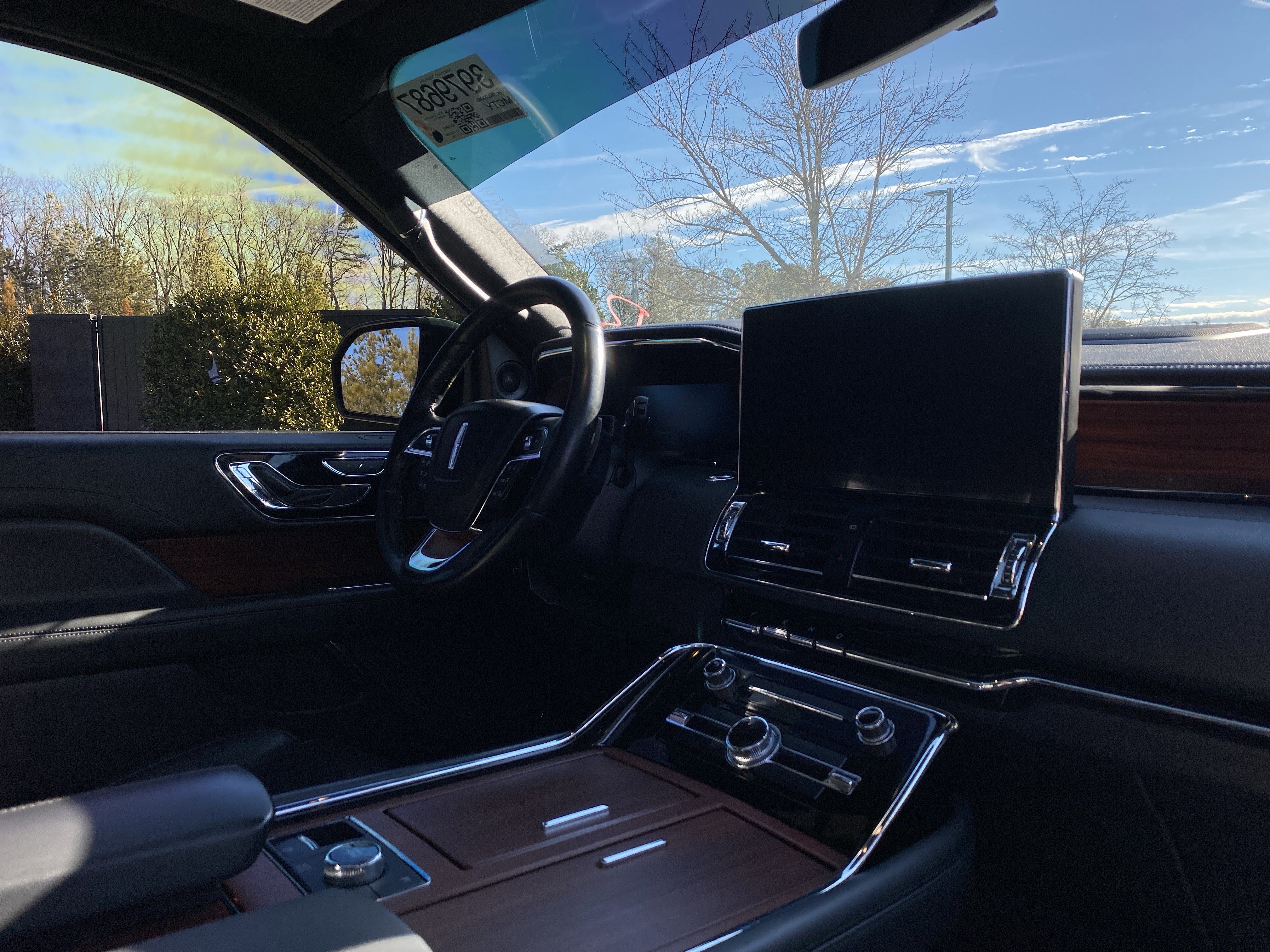 Used 2024 Lincoln Navigator L 4WD image 6