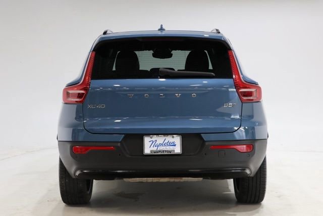 Used 2025 Volvo XC40 B5 Plus AWD/4WD image 6