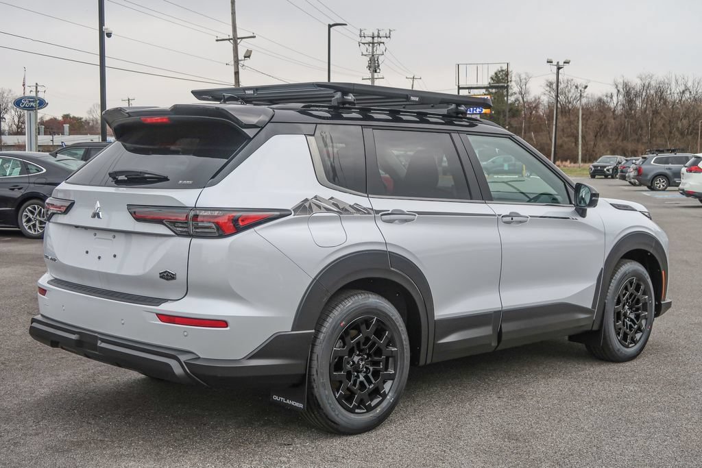 New 2026 Mitsubishi Outlander AWD image 9