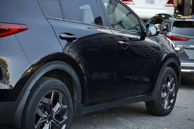 Used 2022 Kia Sportage Nightfall Edition image 8