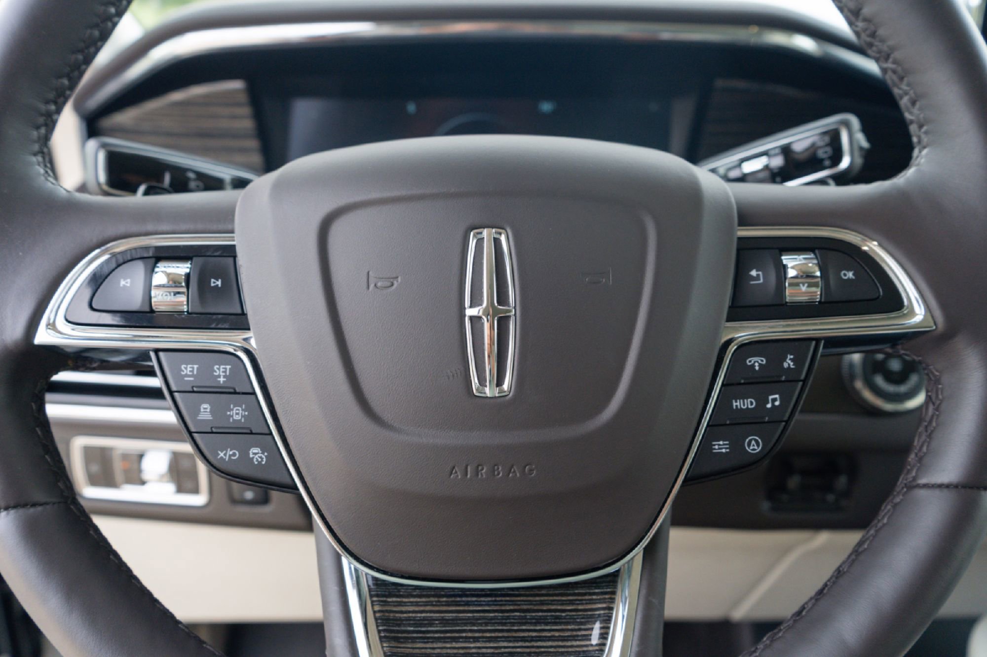 Used 2024 Lincoln Navigator Black Label AWD/4WD image 10
