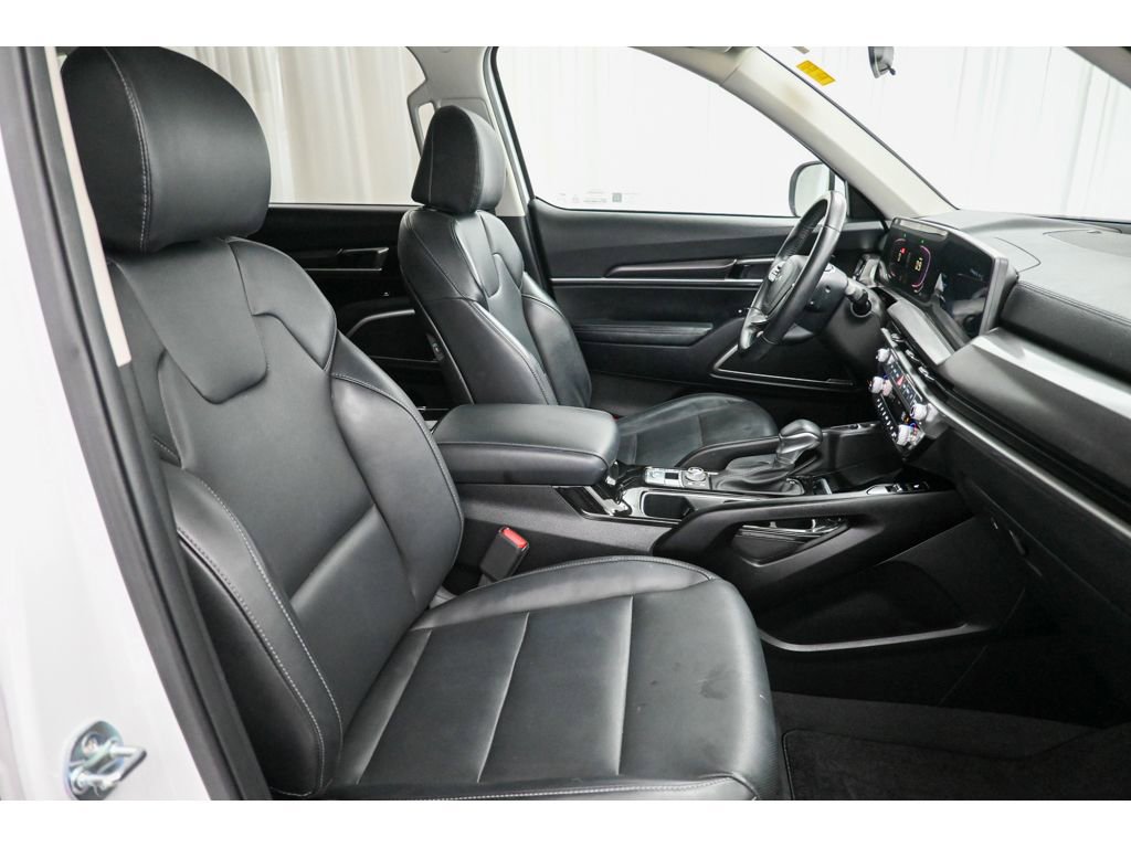 Certified 2024 Kia Telluride S image 12
