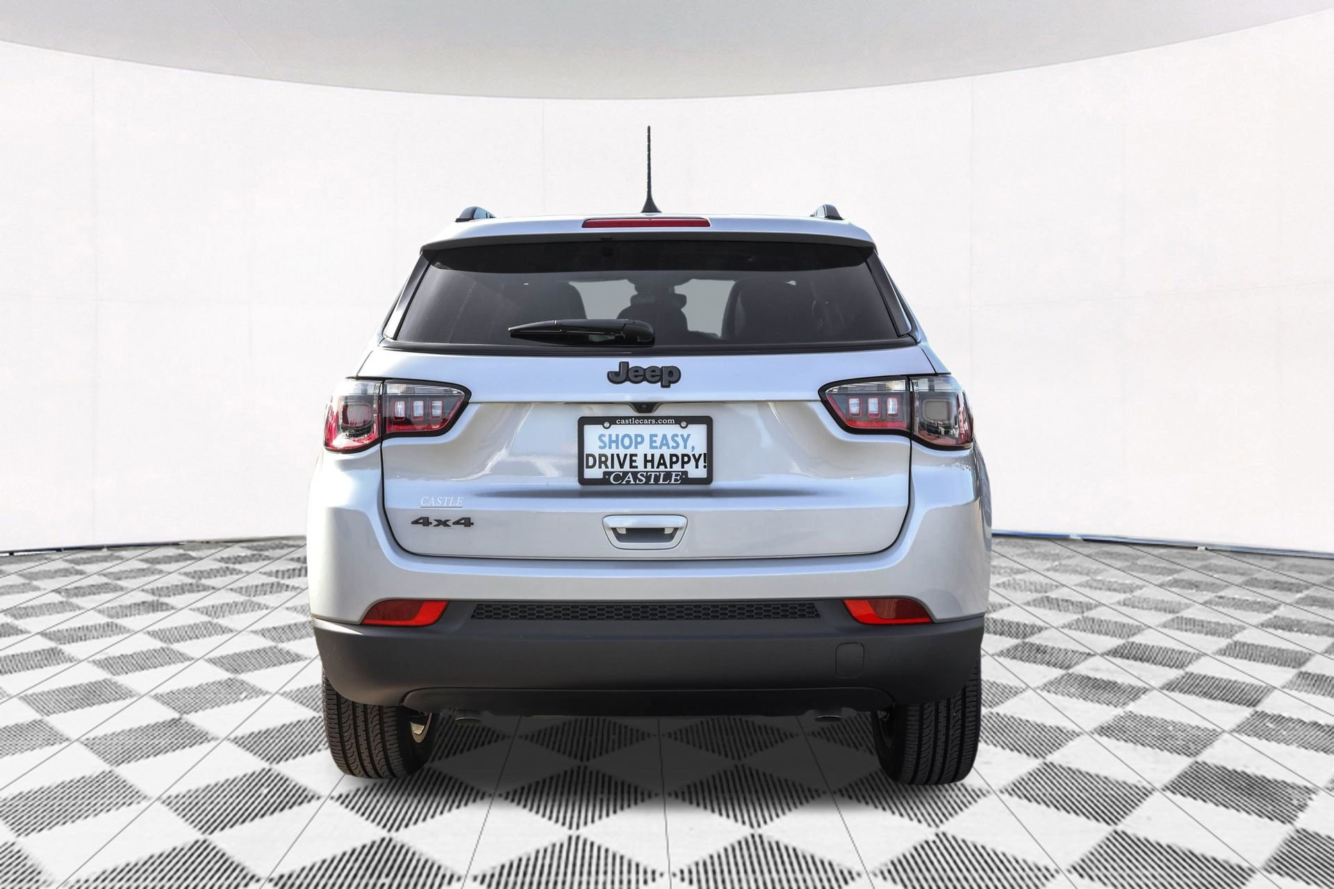 New 2025 Jeep Compass Latitude w/ Sun & Sound Group image 14