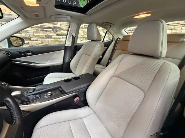 Used 2016 Lexus IS 300 AWD w/ Navigation System Package image 14